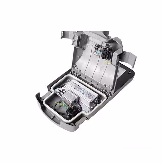 Энергосберегающий светильник высокой мощности 150 Вт. Садовый светодиодный уличный светильник. Гарантия 5 лет. Светодиодное современное умное уличное освещение.